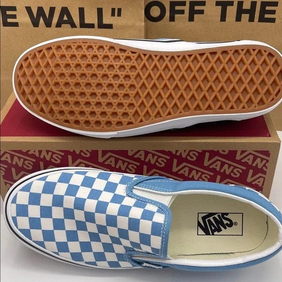 Vans •WMNS Classic Slip-On
Color Theory Checkerboard Heritage Blue 
VN000D6BE2W - Picture 4 of 16